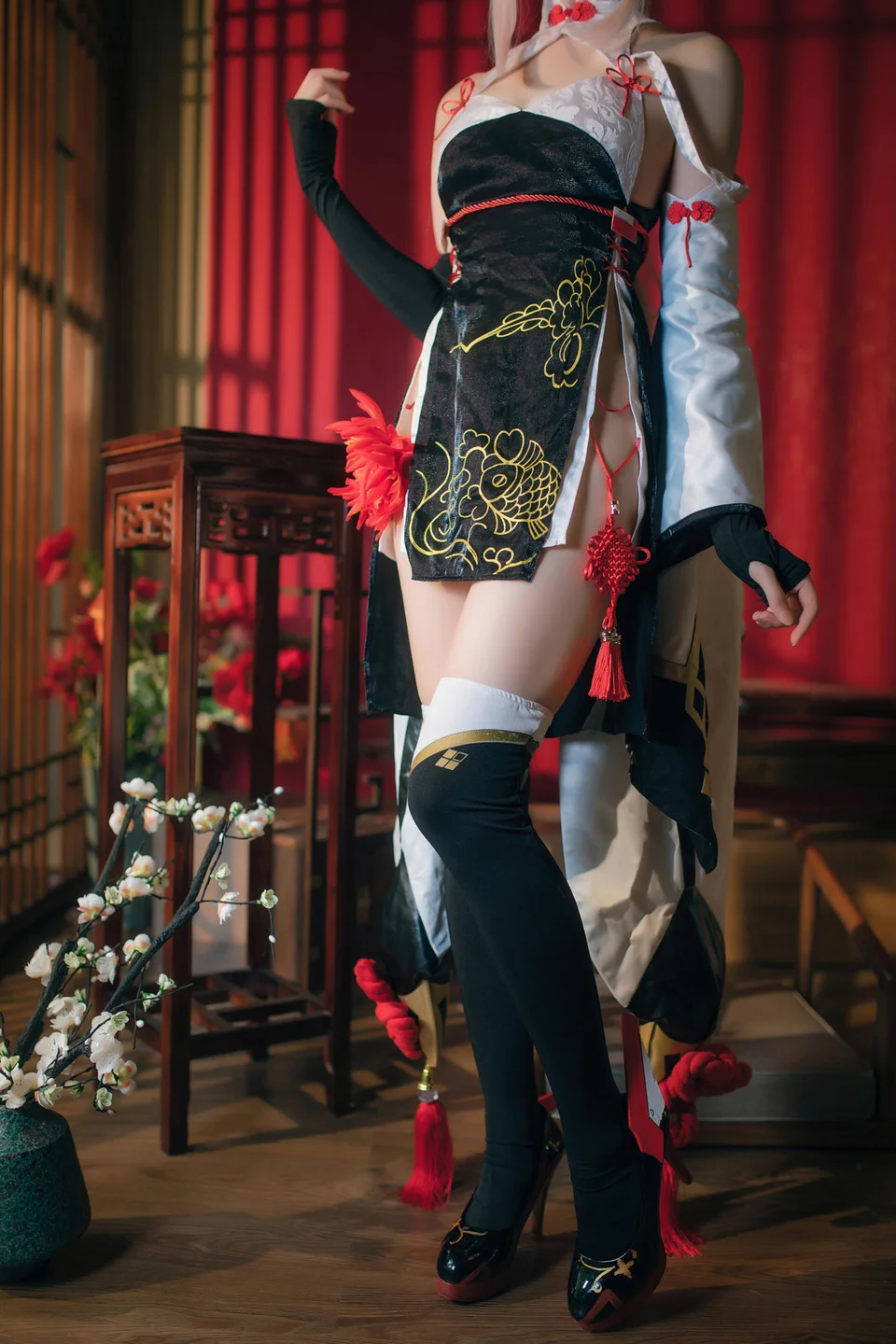 焖焖碳_碧蓝航线·绫波_旗袍_新岁之鬼神_25P_417MB tg@simisebaisi 【丝足阁】005.webp